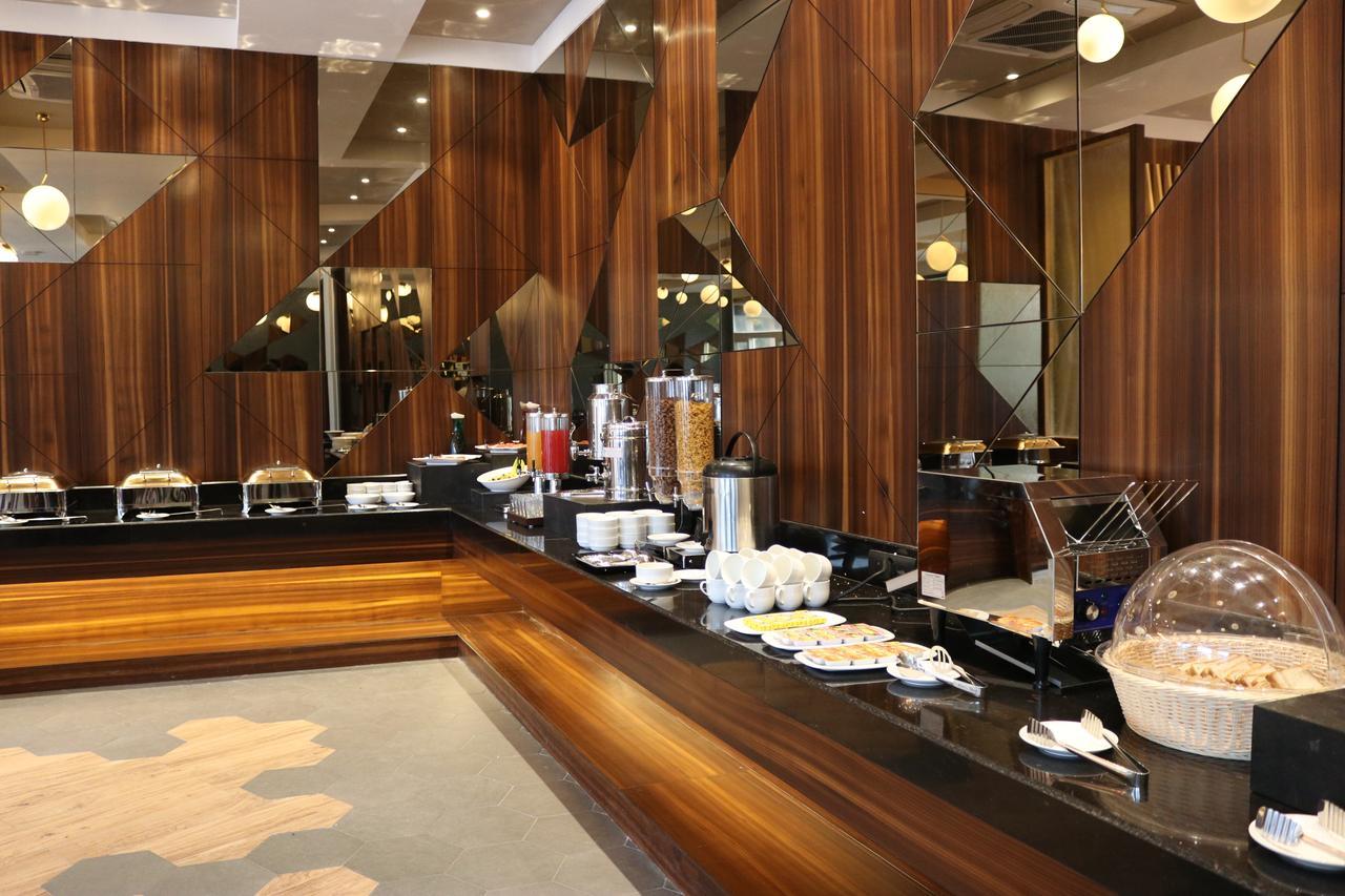 7 แอปเปิล รีสอร์ต - โลนาวาลา Hotel ภายนอก รูปภาพ